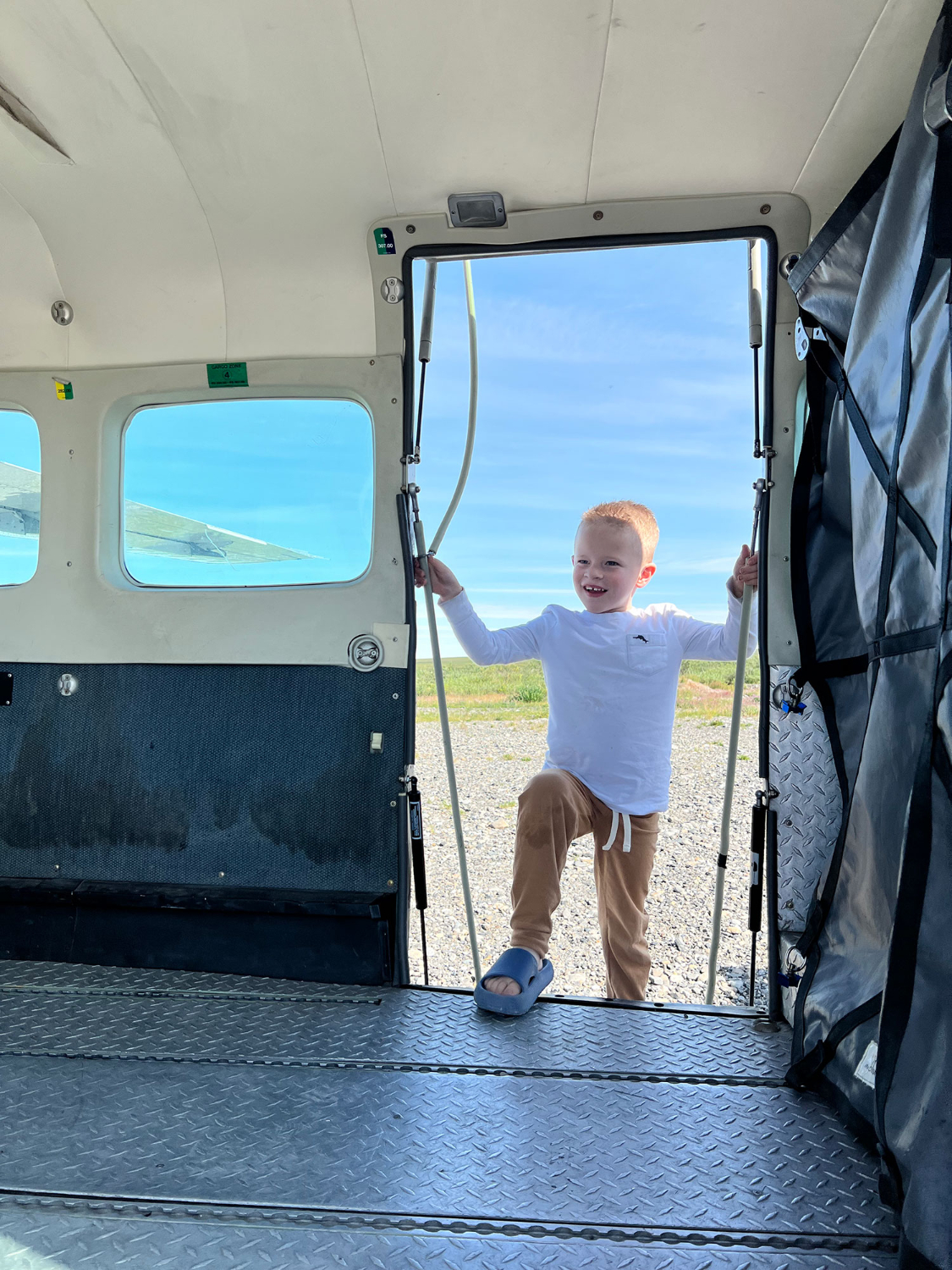 Knox Neumayr Riding a Private Plane For The First Time